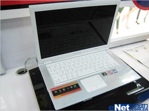 追求平衡美最具体操明星气质靓本推荐