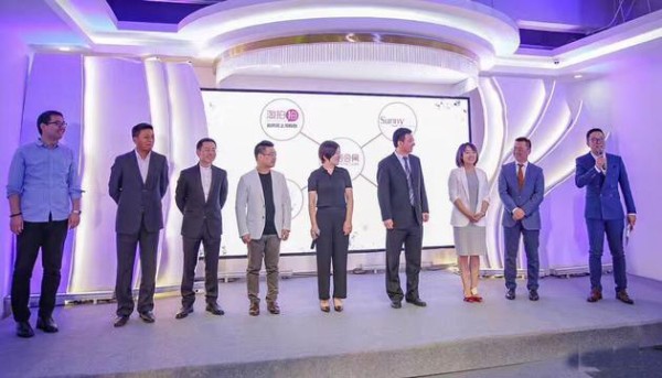 百合网发布2017婚礼调研报告 全景扫描国人婚礼成本