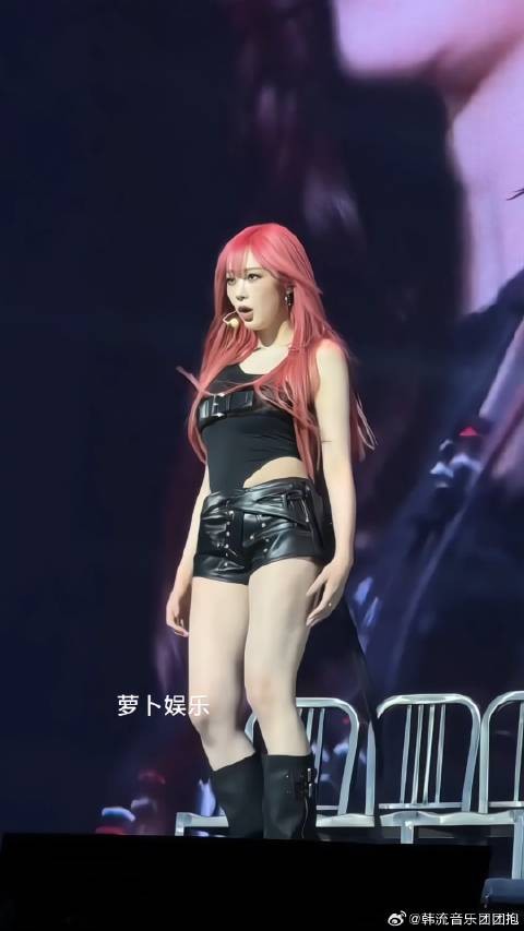 腿长比例逆天，女神轻点美！｜吉赛尔