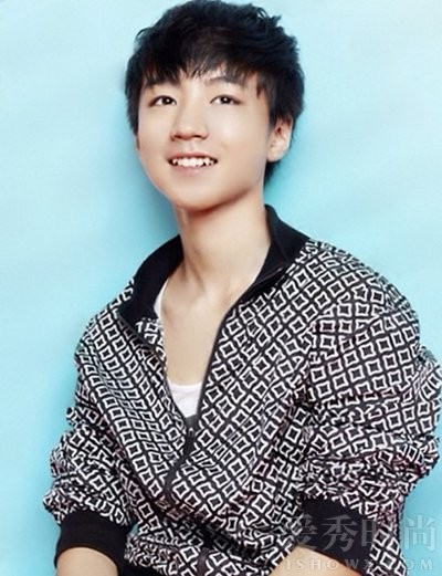 TFBOYS王俊凯的绯闻女友都是谁 揭王俊凯个人资料身高多少（2）