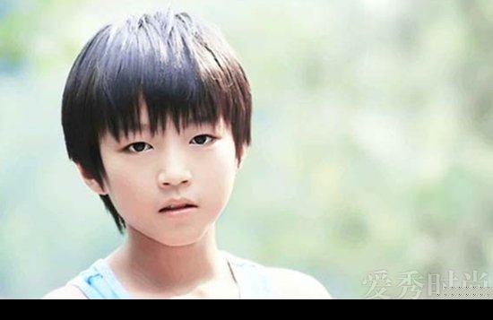 TFBOYS王俊凯的绯闻女友都是谁 揭王俊凯个人资料身高多少（2）