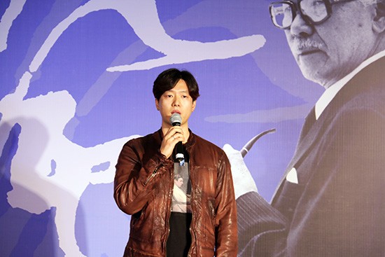 凌潇肃曾因大爷爷一句话选择表演之路