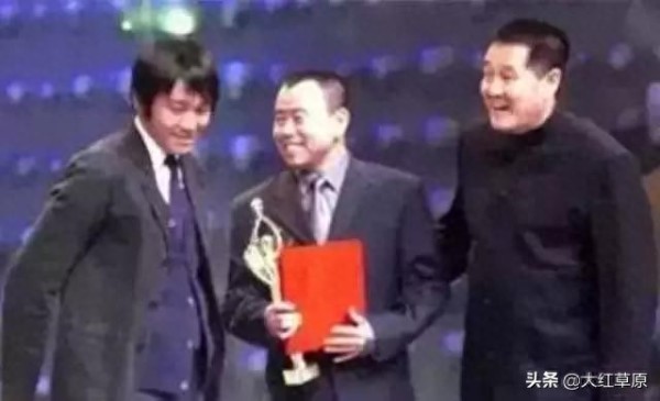 盘点娱乐圈中永远不会重来的合影,网友:每一张都是经典,看了想哭