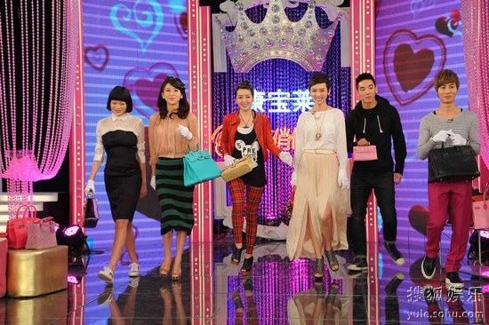 贾青与“静家族”现场走fasion show