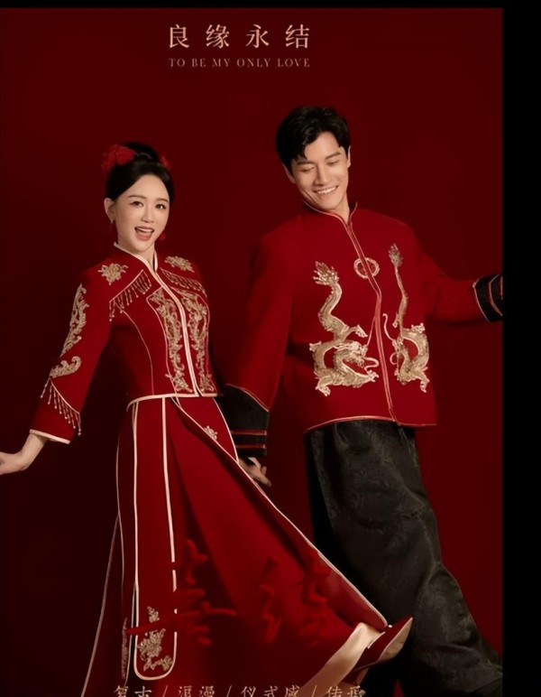 陈乔恩艾伦夫妇晒婚纱照，和丈夫甜蜜拥抱，幸福感十足！