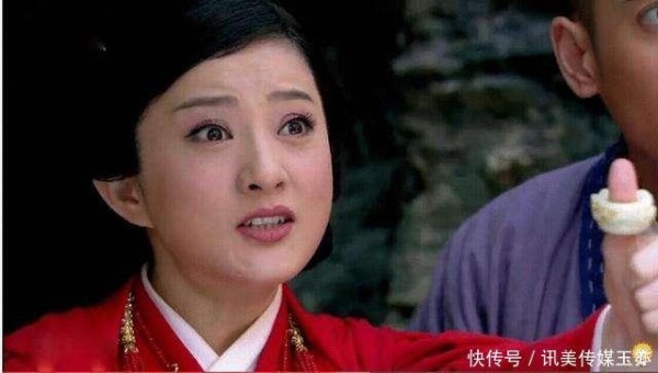 演天山童姥的4位明星前3位都演成“小屁孩”，最后一位无人能及
