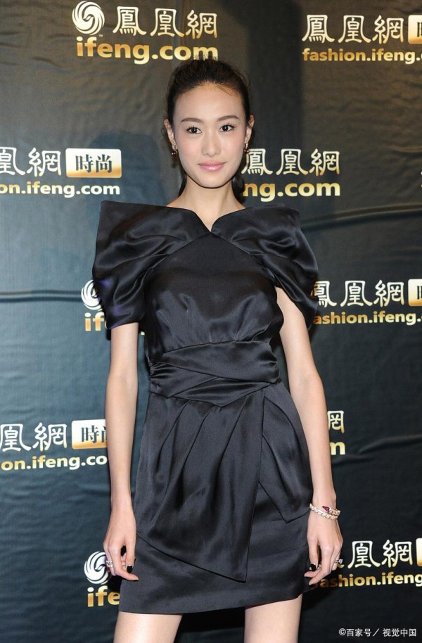 成功的代价：维密超模秦舒培背后的故事，所承受的艰辛和挫败