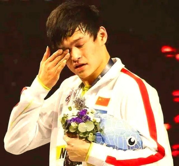 深度揭秘娱乐圈明星背后不为人知的故事