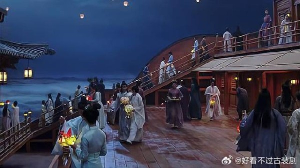 战鬼人参加灯会,结果转身遇见心上人,看迷糊了