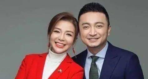 两位最熟悉的著名电视主持人，原来是夫妻关系，你能想象的到吗？
