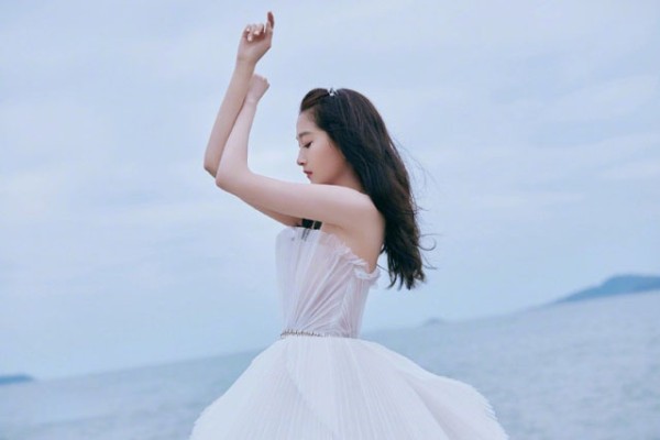 盘点娱乐圈童星出道的美女明星排行榜