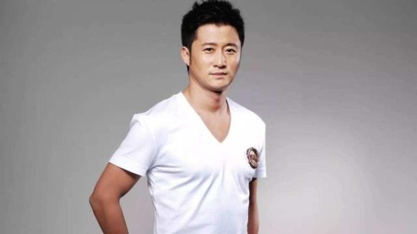 首位百亿票房明星是谁 吴京黄渤票房各多少谁更厉害？