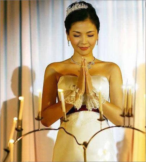 10对闪婚娱乐明星座驾盘点\(图\)