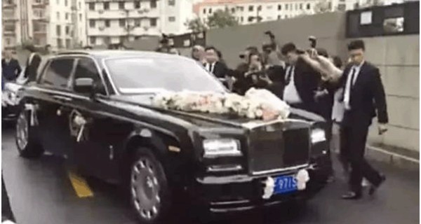 明星都用什么婚车? 梁朝伟、郭晶晶最豪