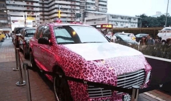 明星都用什么婚车? 梁朝伟、郭晶晶最豪