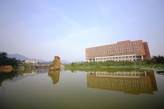 毕业于北京电影学院_北京电影学校毕业大戏_北京电影学院毕业
