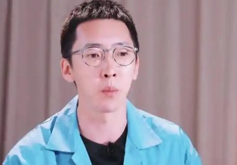 毁三观！千万网红留几手终于“爆雷”，丑陋面背后，是内娱的悲哀
