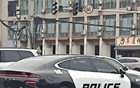 网友路遇私家车喷涂“police”字样，交警回应