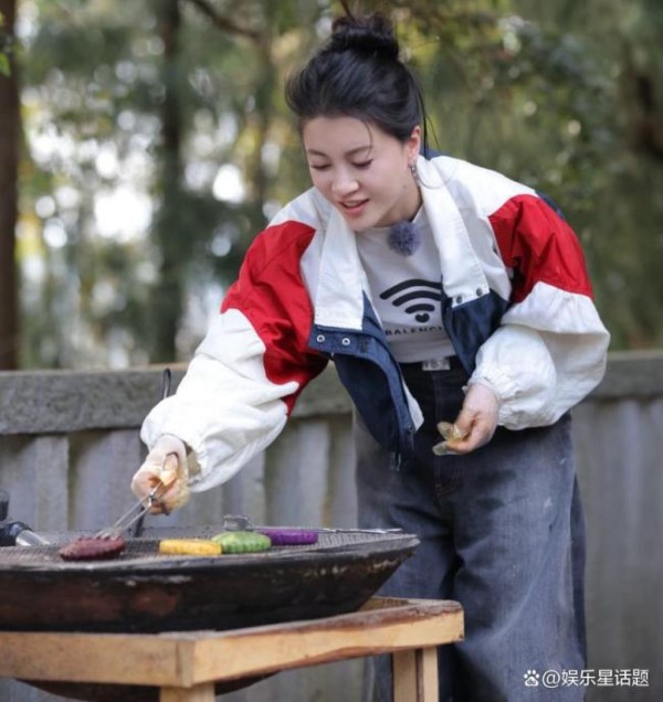 李嘉格婚礼当天婆婆和妈妈冷战