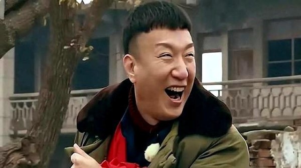 娱乐圈“丑”出天际的10大男星：千万别吃饭的时候看