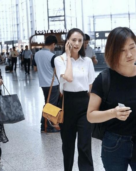 其实女明星的私人时间, 这才是她们在机场的真实样子!
