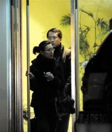 娱乐圈甜蜜气氛升温盘点明星们的另一半(组图)