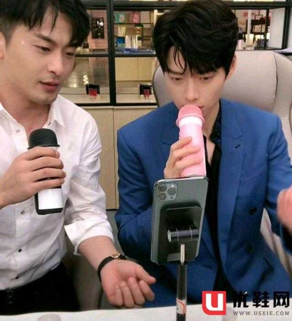 明星商演有多赚钱？成龙唱一首歌500万，杨坤却只能拿50万