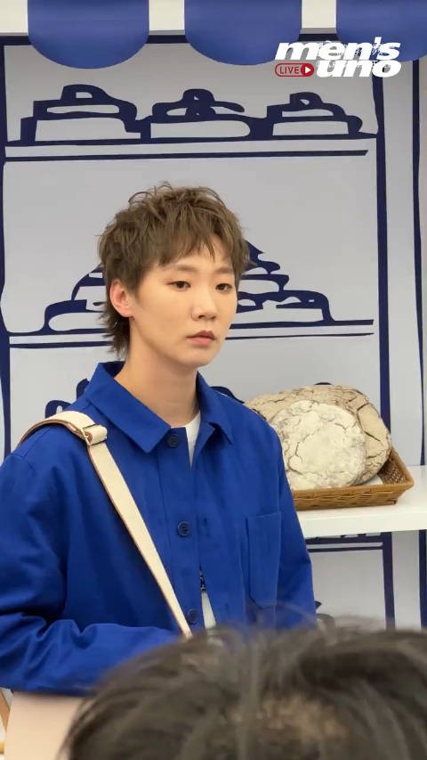王曼昱线下活动气场拉满,运动员气质真不一样!