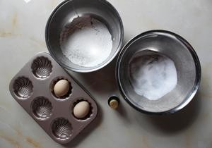 蜂蜜玛德琳的做法 步骤1