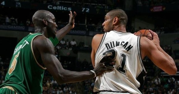 三位新秀首次亮相即拿下MVP，魔术师或难以超越