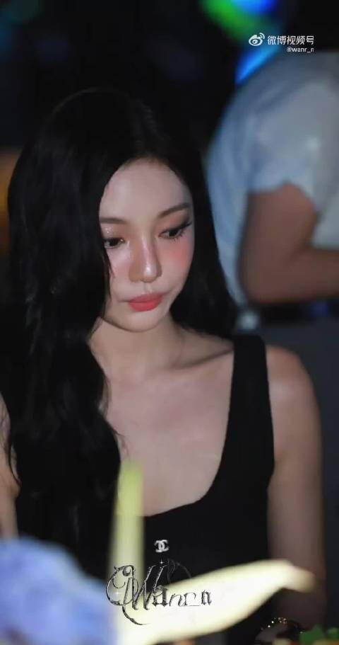 宁艺卓vogue晚宴上太美了!