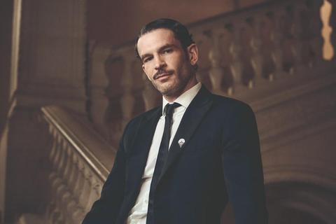 Le Grand Diner du Lourve, Cartier, Arnaud Valois