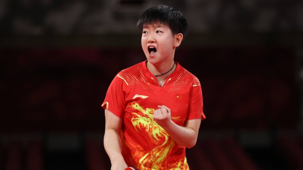 yingsha sun celebrating tokyo 2020