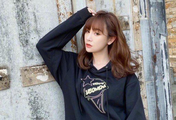 又一偶像男星官宣恋情，女方是知名演员，粉丝心都碎了，意难平！