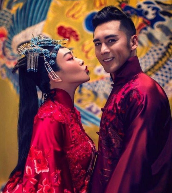 盘点娱乐圈明星夫妻当众接吻：到底是不是真爱一目了然