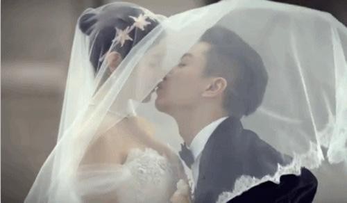 盘点娱乐圈明星夫妻当众接吻：到底是不是真爱一目了然