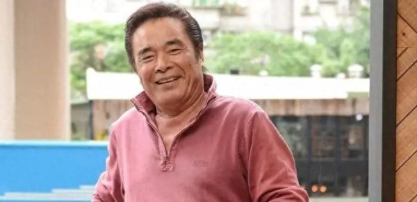 七旬富翁携六妻同居，各领七万月费，续娶第七房年轻妾室