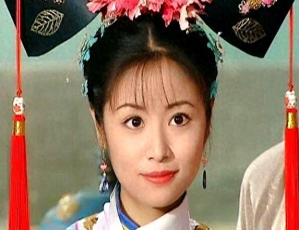 霍建华，和她背后的6个女人