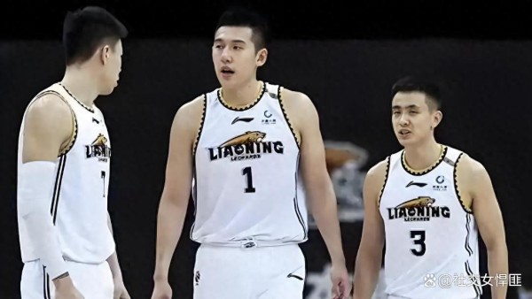 没夺冠也挺忙！杨鸣自带流量和话题，赵继伟付豪也有商业活动参加