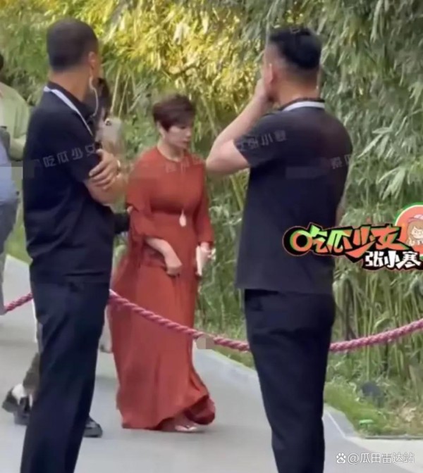 汪小菲大婚火遍全网，汪大爷与老婆秀恩爱，朱时茂出席婚礼
