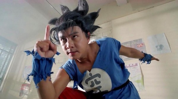 小伙平时懦弱无能，谁料他是超级赛亚人悟空，关键时刻救了全世界