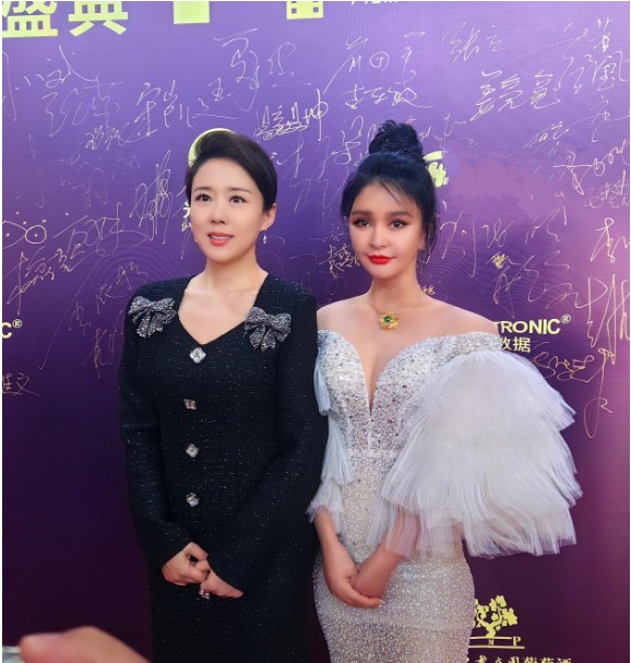 明星设计师沈美琪闪耀第十四届北京国际网络电影展颁奖盛典