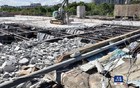 铁皮挡天眼偷偷违建？深圳坪山街道依法强力拆除