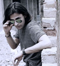 王一博推荐服装品牌，潮流前线的时尚风向标