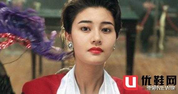 背地里与男人关系混乱的“伪清纯”女星，看到她我蒙圈了！