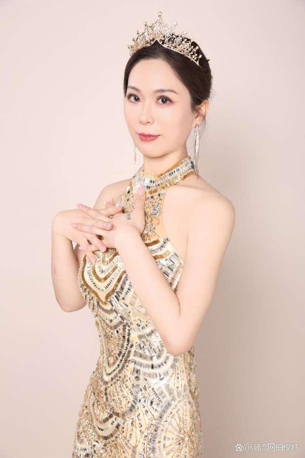 王琦：魅力绽放，平面模特界的璀璨新星