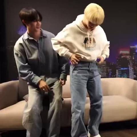 Nhu的衣服好短啊 会露出来吗？