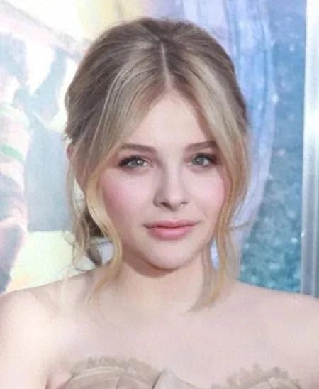 为艺术献身: 科洛·格蕾斯·莫瑞兹（Chloë Grace Moretz）