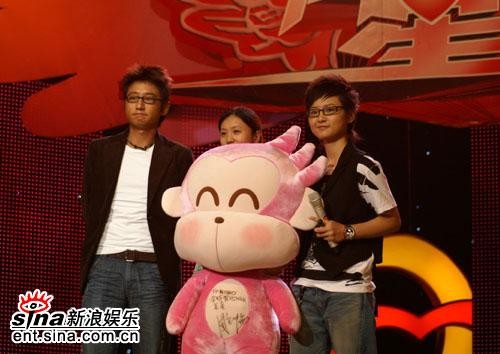 《闪电星感动》首个明星慈善榜单下月揭晓