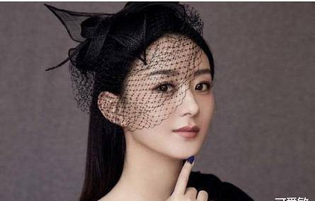 他曾对<a style='color:#f10404;' href='https://www.mingxing.cc/tags-502.html ' target='_blank'>赵丽颖</a>百般呵护<strong></p> <p><a style='color:#f10404;' href='https://www.mingxing.cc/tags-502.html ' target='_blank'>赵丽颖</a></strong>，如今颖宝用一部戏捧红他女友，让人感动！